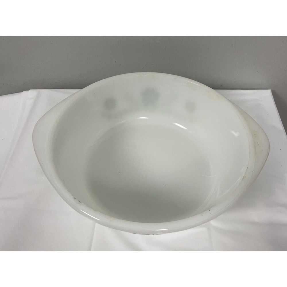Vintage Glass Bake White Glass Casserole Baking Dish White 2 Qt Fast Shipping - Picture 6 of 11